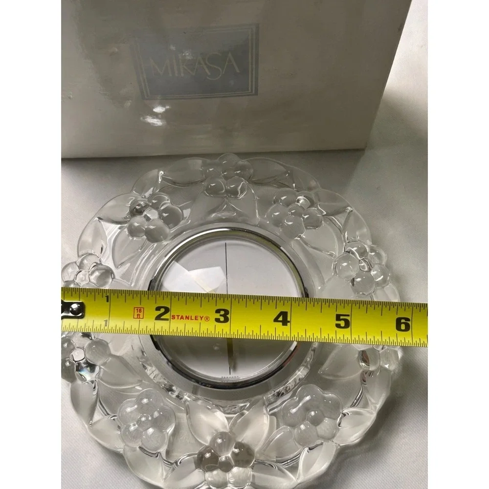 Mikasa‎ Carmen Crystal Floral Desk Clock 6 1/4